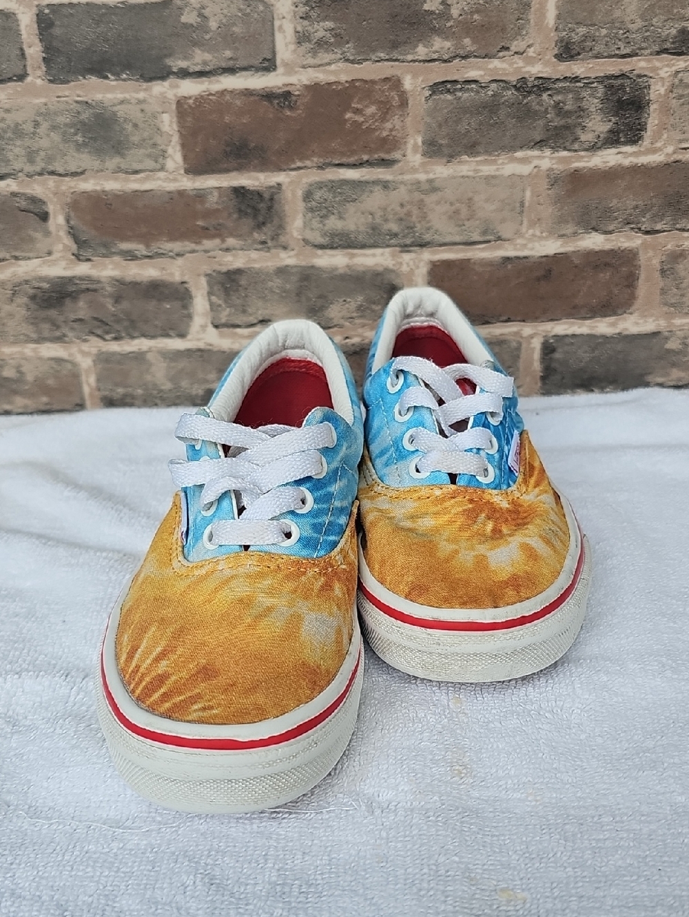 Vans Kids Tie-Dye Low Top Sneakers in Blue, Yellow & Pink